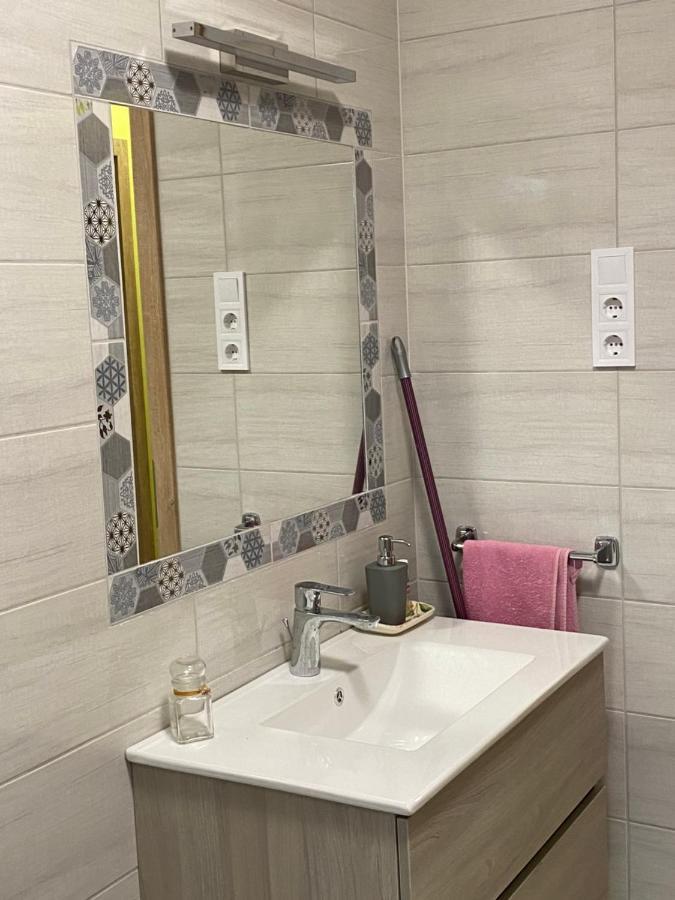 Eszter Apartman Eger Extérieur photo