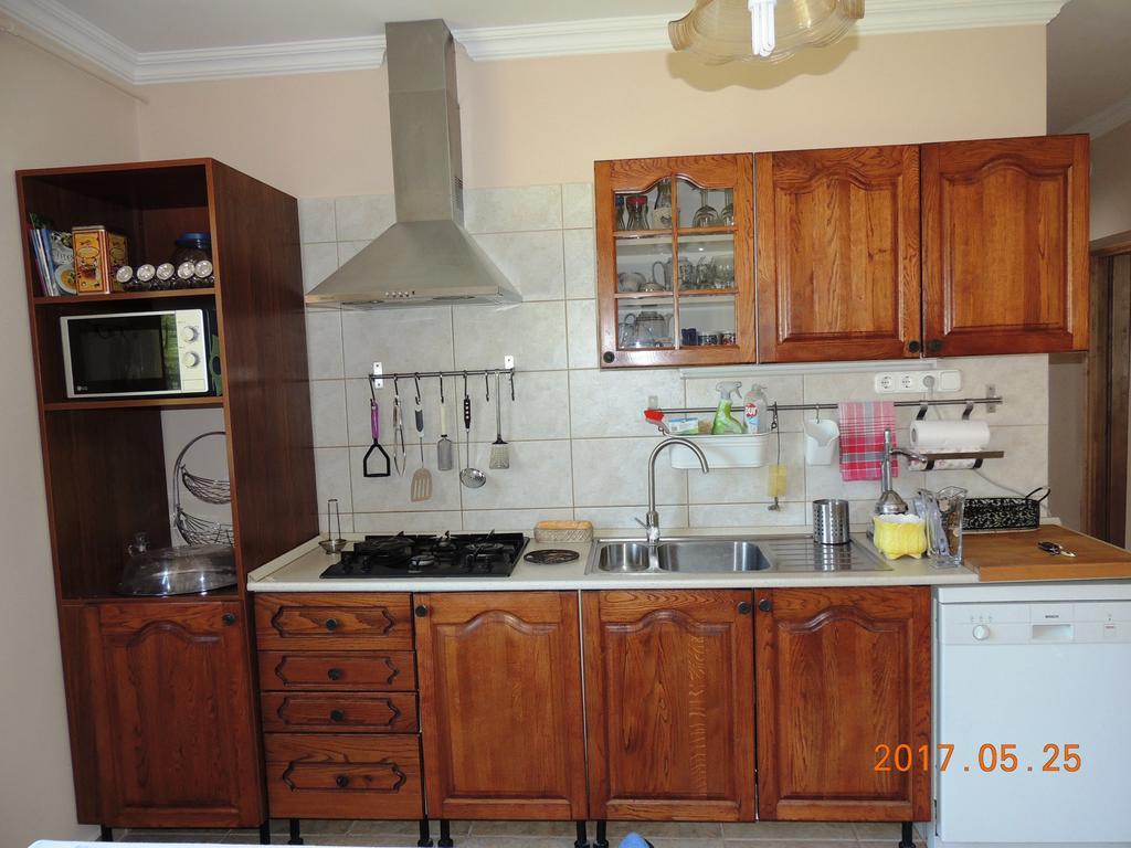 Eszter Apartman Eger Extérieur photo