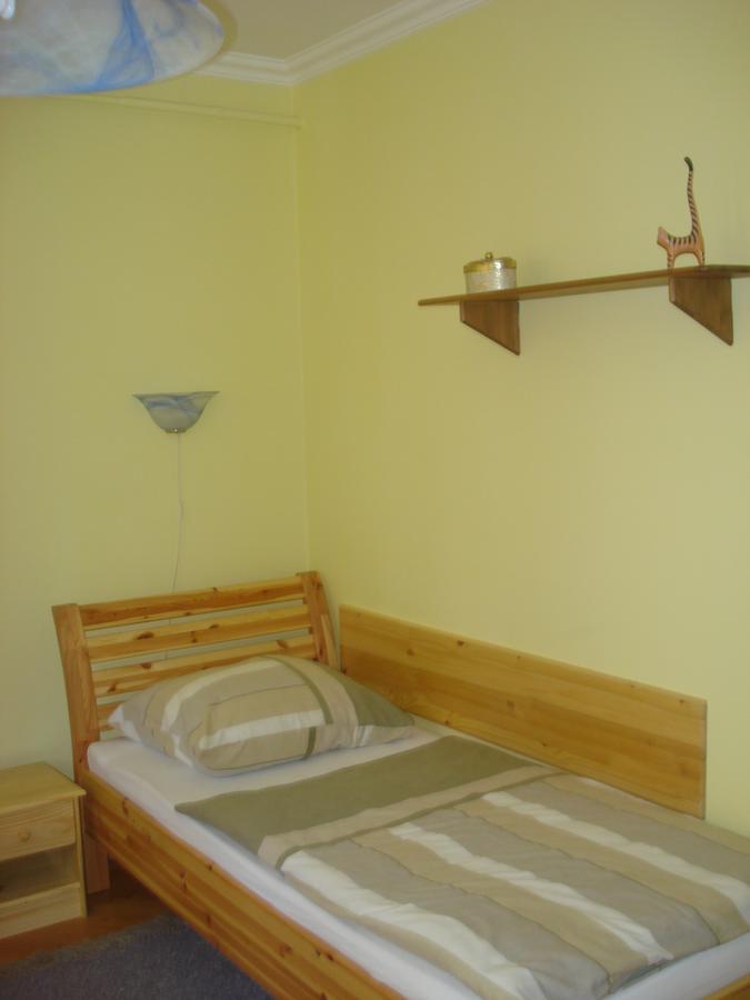 Eszter Apartman Eger Extérieur photo
